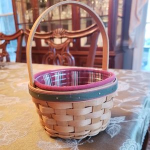Longaberger Holiday helper basket